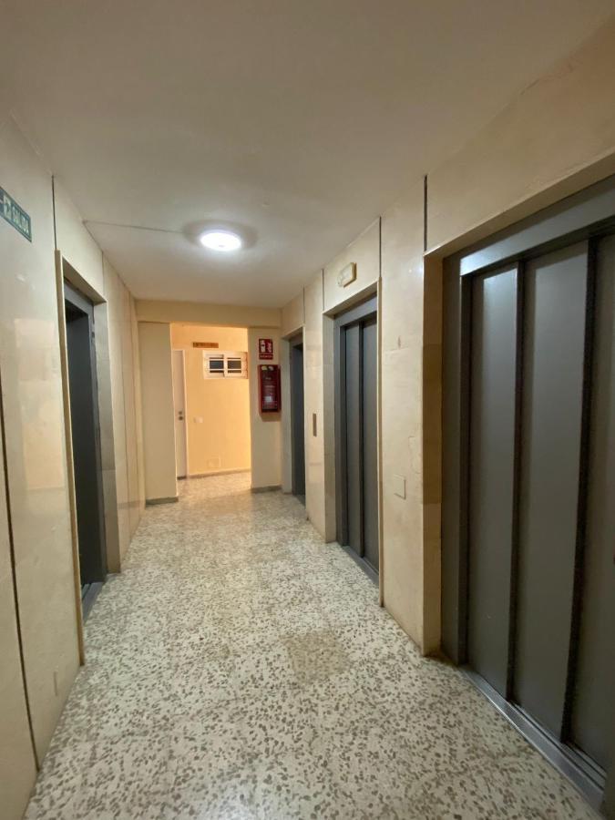 Apt Centrico Con Vistas Y Piscinas ベナルマデナ エクステリア 写真
